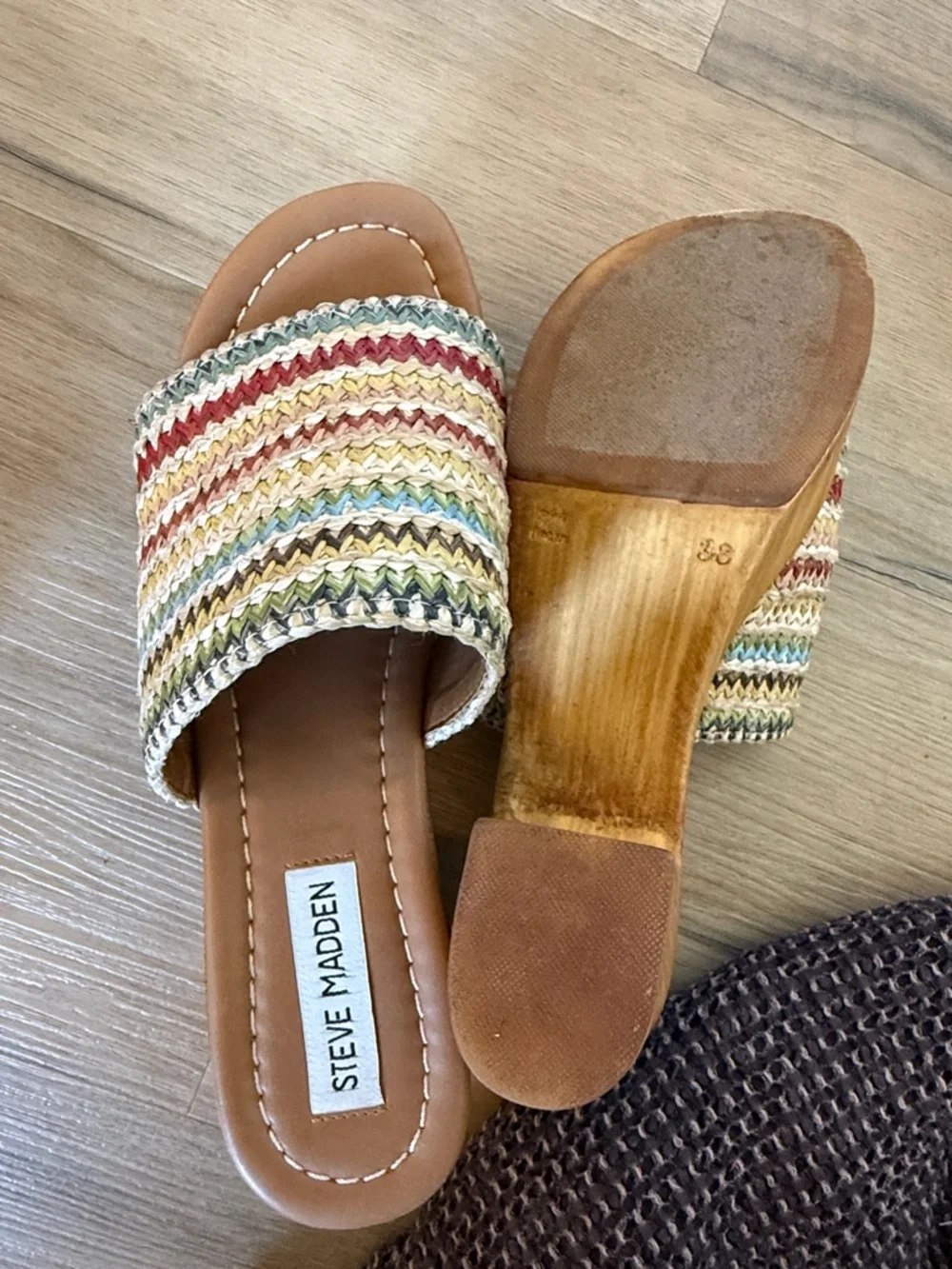 Steve Madden Multicolor Braided Slide Sandals - Tan Footbed - Picture 2 of 3